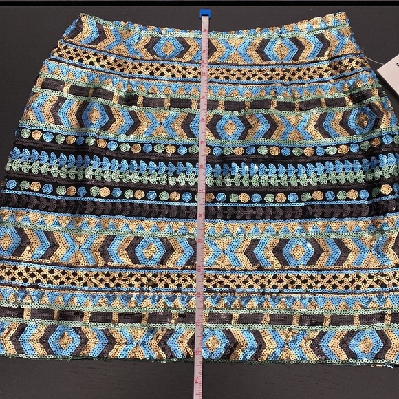 Tobi Ladies Sequin Geometric Mini Skirt - Small - Picture 8 of 8